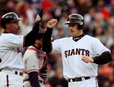 Former SF Giants MVP Jeff Kent inducted into Baseball Hall of Fame; Bonds left out