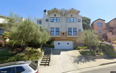 Alameda County real estate: House on Hermosa Avenue sells for $2,060,000