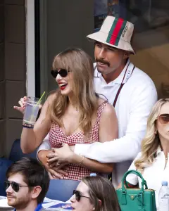 Travis Kelce hilariously likens his and Taylor Swift’s romance to ‘Pretty Woman’: ‘I’m just an NFL hooker’
