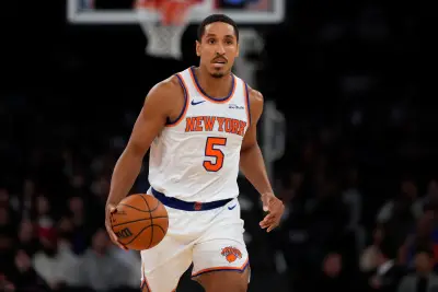 Knicks’ Malcolm Brogdon suddenly retires a week before NBA season starts