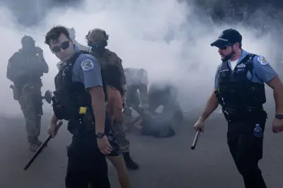Chicago police ordered to ignore border patrol agents’ plea for help while surrounded by angry mob of protesters