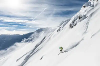 Skier plummets 1,000 feet down Colorado mountain