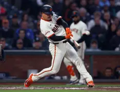 SF Giants’ Chapman on schedule to begin rehab next week