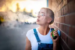 Flavored vapes can be addictive to teens — even without nicotine, says new study