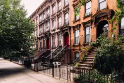 Danger Ahead in New York’s Mayoral Race as Pandering Politicians Cater to the Rent-Freeze Voting Bloc