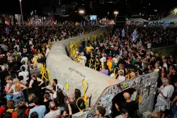 Families and Supporters Rally at Tel Aviv as Envoys Head to Egypt for Hostage Release Negotiations