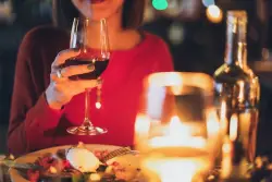 Health Officials Consider Ditching Its ‘One or Two Drinks a Day’ Nod for Safe Boozing