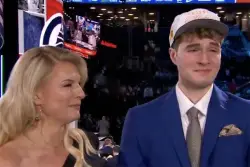 Liam McNeeley in tears with mom Ashley in emotional 2025 NBA Draft moment
