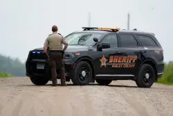 Man suspected of shooting 2 Minnesota lawmakers caught, AP sources say