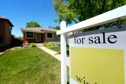 ‘Everything on pause’: Interest rate cut can’t spark housing market burdened by uncertainty
