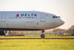 Delta flight diverted after being hit by turbulence, 25 passengers hospitalized