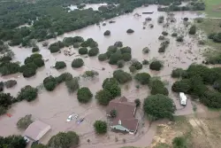 As Texas flood death toll hits 100, experts say better early warning system could’ve reduced casualties