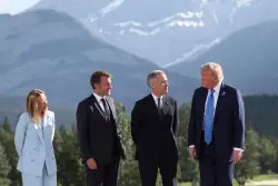 Italy’s Meloni Breaks Bread With Trump at the Hague